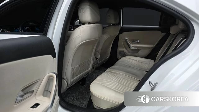 Mercedes-Benz A-Class W177 2022 Белый из Кореи, фото 2