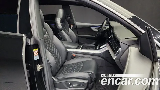 Audi Q8 (4M) 2022 Черный из Кореи, фото 2