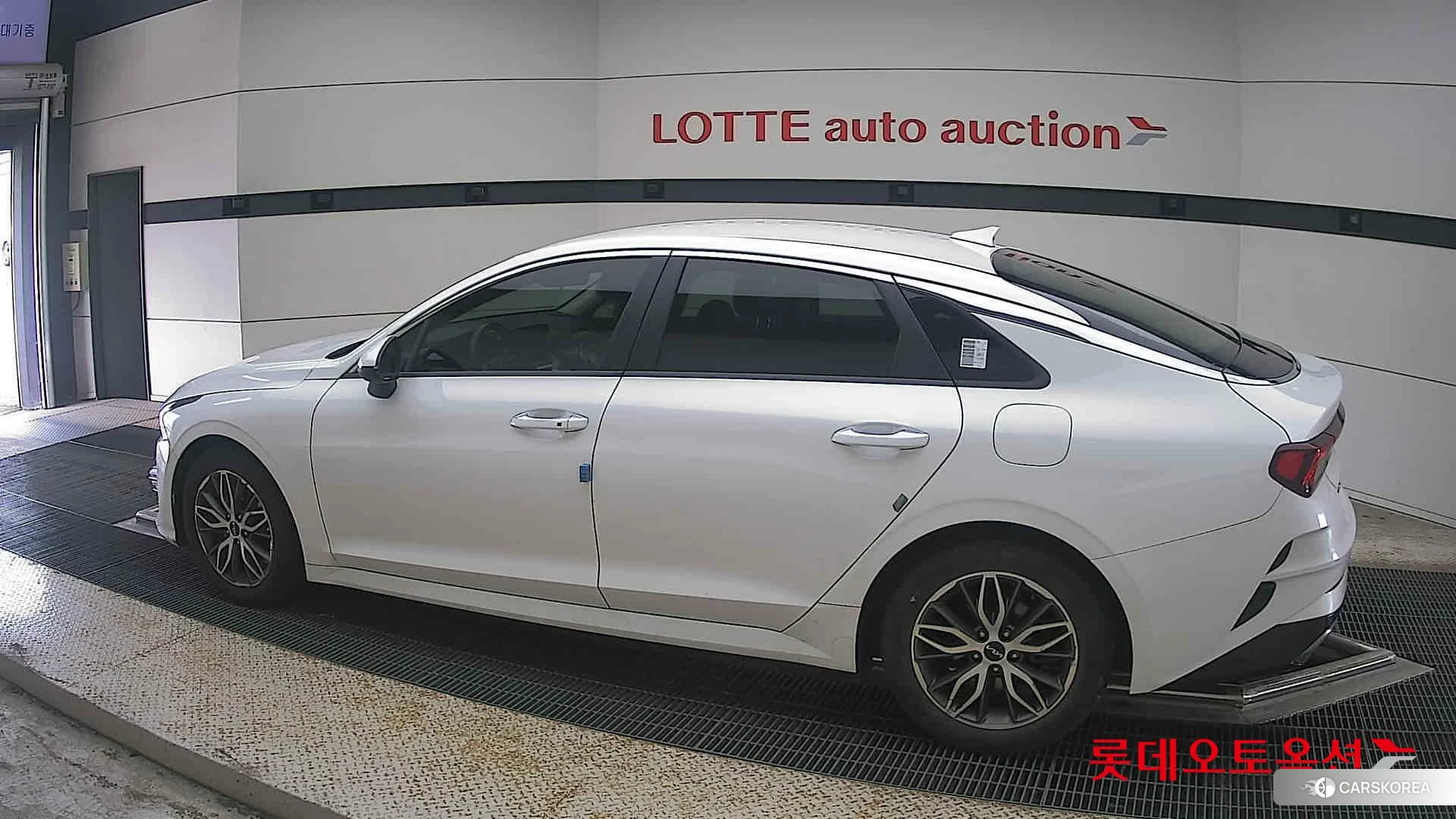 Kia K5 2022 Белый из Кореи, фото 2
