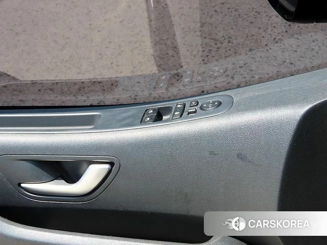 Hyundai Staria 2022 Черный из Кореи, фото 2