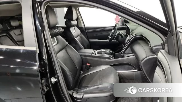 Hyundai Tucson (NX4) 2021 Черный из Кореи, фото 2