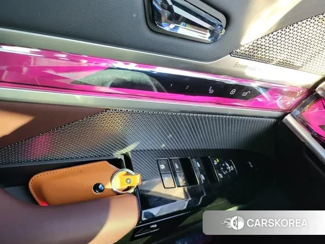 BMW 7 Series (G70) 2025 Черный из Кореи, фото 2