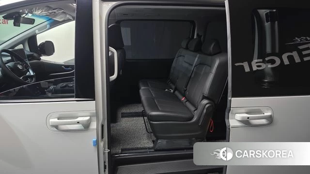 Hyundai Staria 2022 Белый из Кореи, фото 2