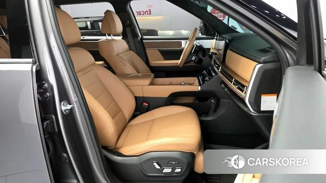 Hyundai Santa Fe (MX5) 2024 Серый из Кореи, фото 2