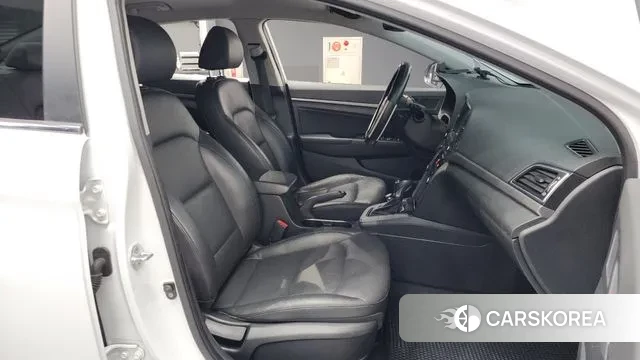 Hyundai Avante AD 2018 Белый из Кореи, фото 2