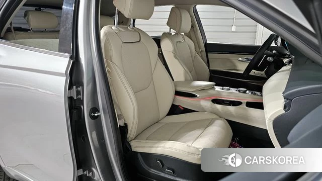 Genesis GV70 2021 Серебряный из Кореи, фото 2