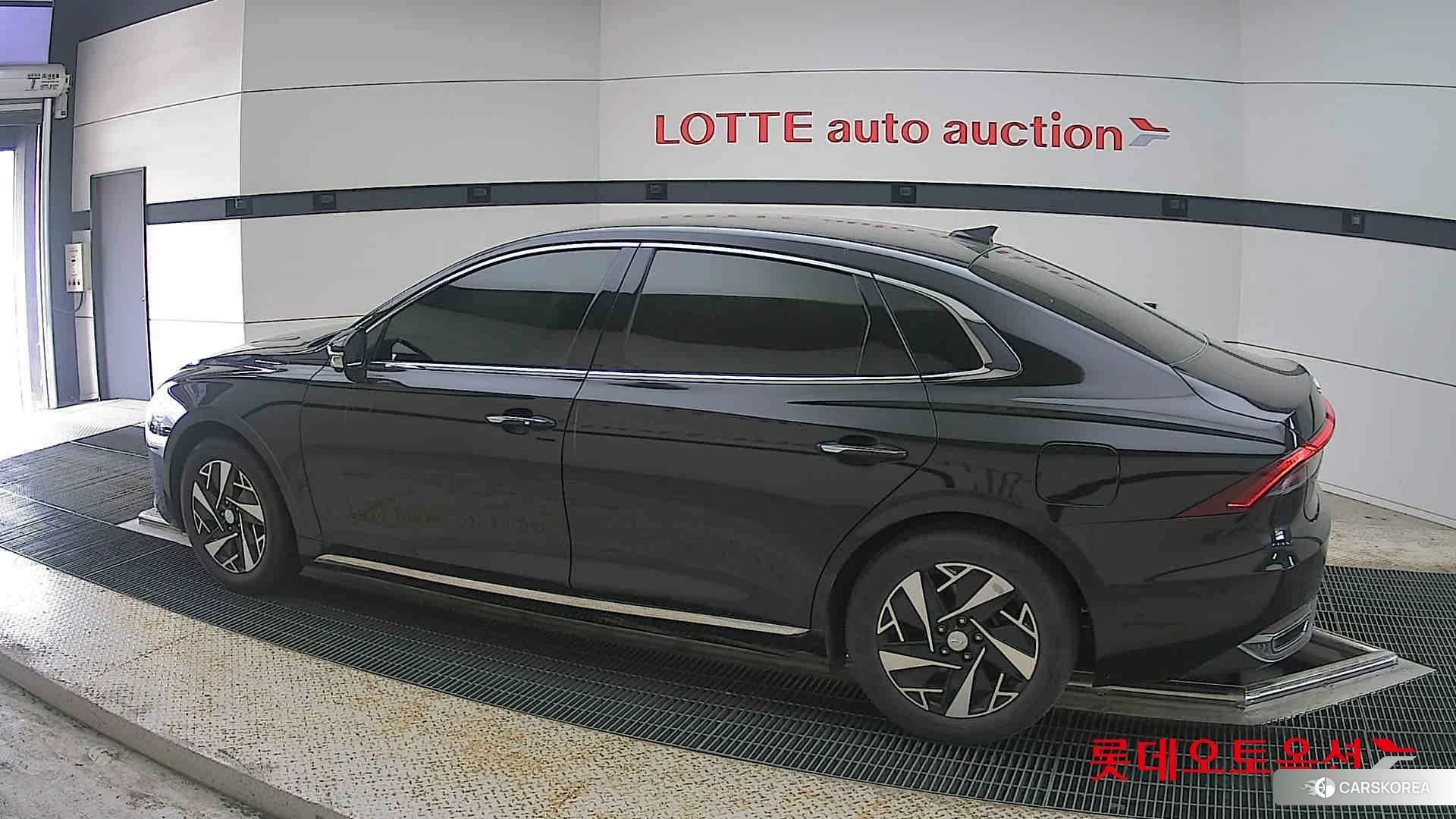 Hyundai Grandeur Hybrid 2021 Черный из Кореи, фото 2