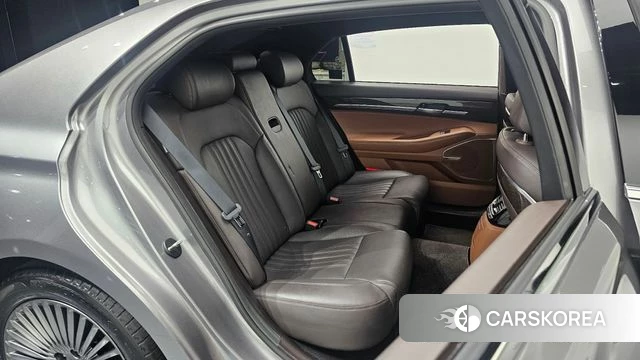 Genesis G90 2021 Серебристо-серый из Кореи, фото 2