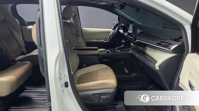 Toyota Sienna 4th Generation 2021 Белый из Кореи, фото 2