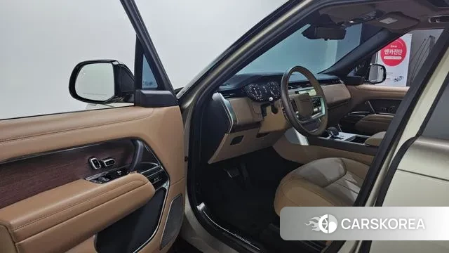 Land Rover Range Rover 5th Generation 2024 Песочный из Кореи, фото 2