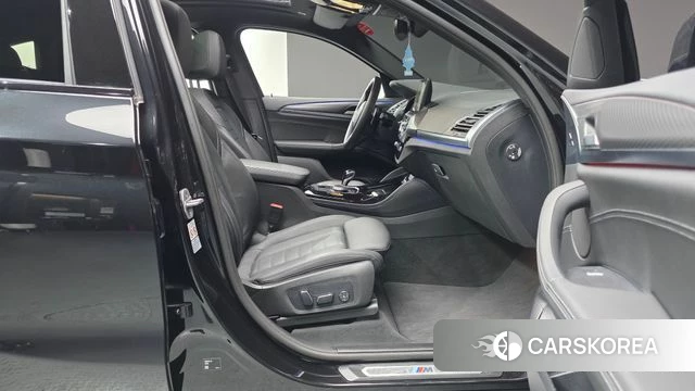 BMW X4 (G02) 2024 Черный из Кореи, фото 2