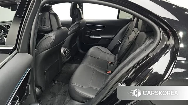 Mercedes-Benz C-Class W206 2024 Черный из Кореи, фото 2