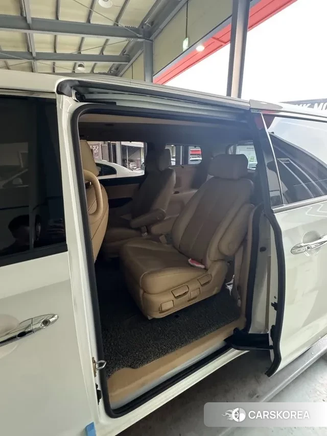 Kia The New Carnival 2018 Белый из Кореи, фото 2