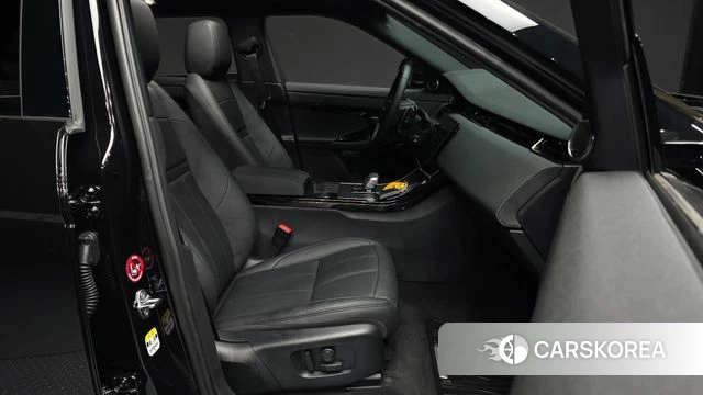 Land Rover Range Rover Evoque 2nd Generation 2025 Черный из Кореи, фото 2