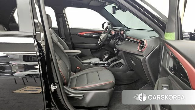 Chevrolet (GM Daewoo) The New Trail Blazer 2025 Черный из Кореи, фото 2