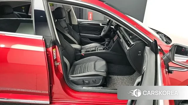 Volkswagen Arteon 2022 Красный из Кореи, фото 2