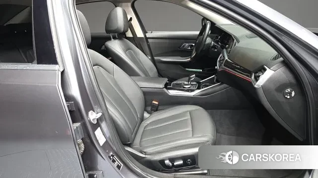 BMW 3 Series (G20) 2020 Серый из Кореи, фото 2