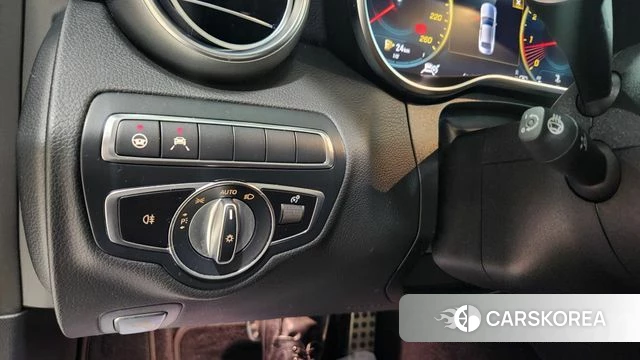 Mercedes-Benz C-Class W205 2021 Синий из Кореи, фото 2