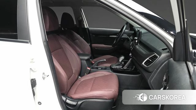 Kia Seltos 2021 Белый из Кореи, фото 2