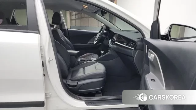 Kia The New Niro 2021 Белый из Кореи, фото 2