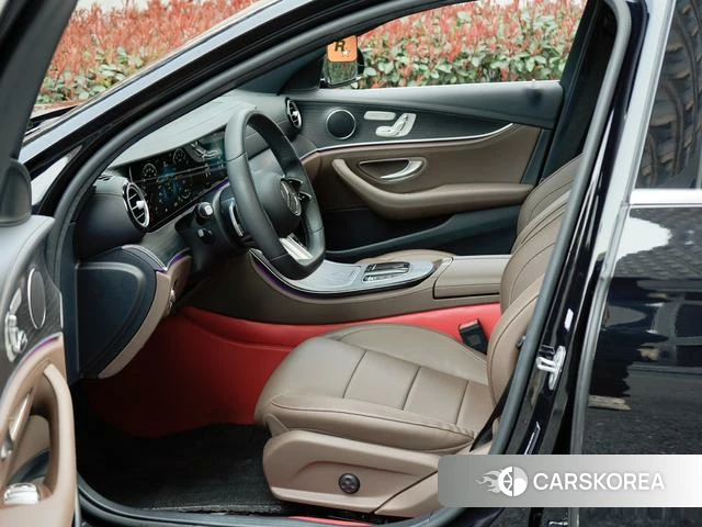 Mercedes-Benz E-class PHEV 2023 Черный из Китая, фото 2