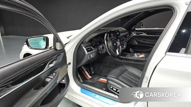 BMW 7 Series (G11) 2018 Белый из Кореи, фото 2