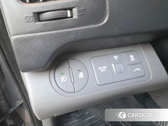 Hyundai The New Grand Starex 2018 Серебристо-серый из Кореи, фото 2