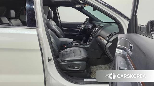 Ford Explorer 2019 Белый из Кореи, фото 2
