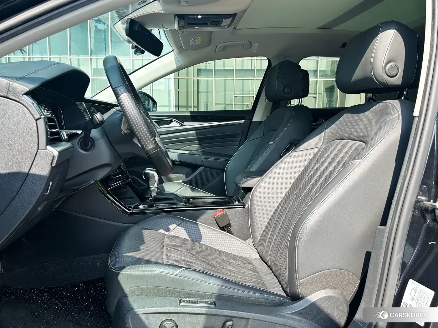 Volkswagen Passat 2023 Черный из Китая, фото 2