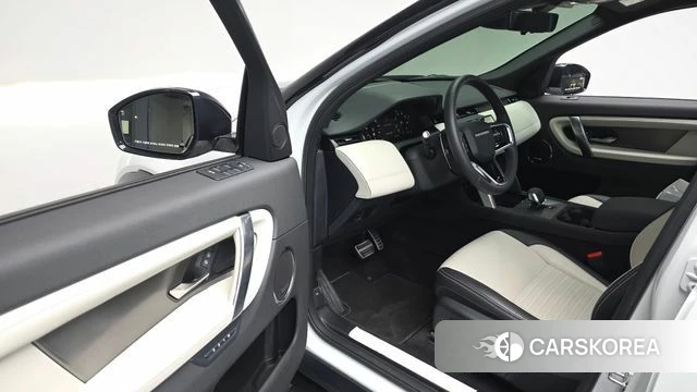 Land Rover Discovery Sports 2nd Generation 2025 Белый из Кореи, фото 2