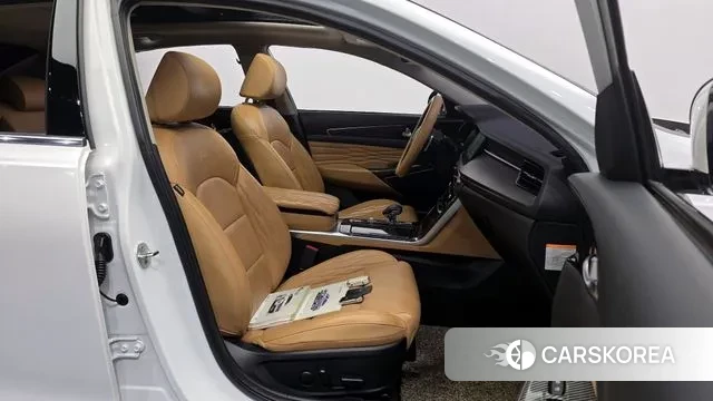 Kia K7 Premier Hybrid 2019 Белый из Кореи, фото 2