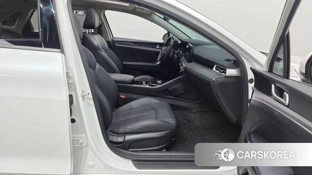Kia K5 3rd generation 2021 Белый из Кореи, фото 2