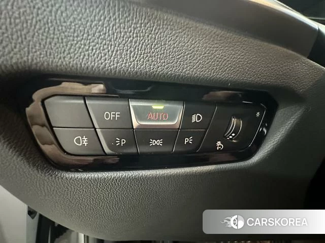 BMW 3 series 2023 Белый из Китая, фото 2