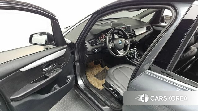 BMW 2 Series Active Tourer (F45) 2018 Серый из Кореи, фото 2