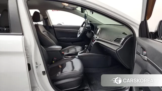 Hyundai Avante AD 2018 Белый из Кореи, фото 2