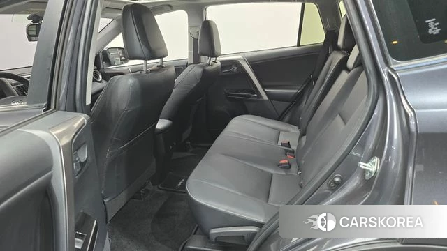 Toyota RAV4 2018 Серый из Кореи, фото 2