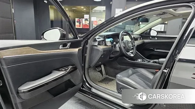 Kia K5 Hybrid 3rd Generation 2023 Черный из Кореи, фото 2