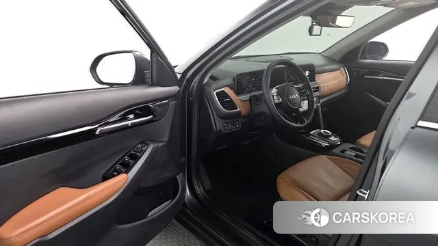 Kia The New Seltos 2024 Серый из Кореи, фото 2