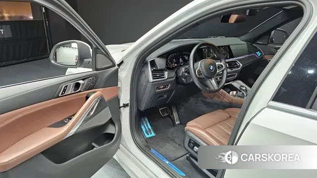 BMW X6 (G06) 2022 Белый из Кореи, фото 2