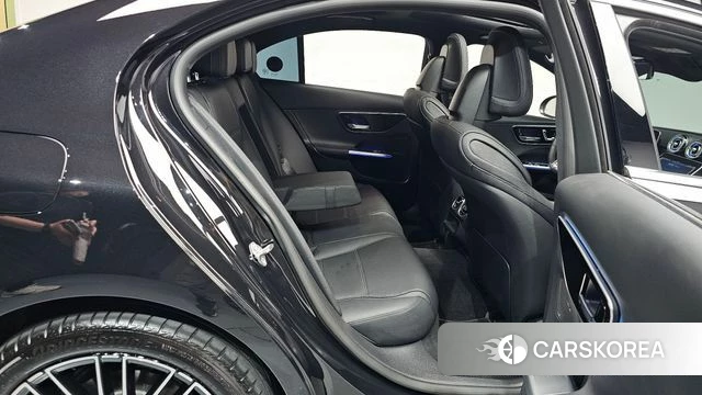 Mercedes-Benz C-Class W206 2022 Черный из Кореи, фото 2