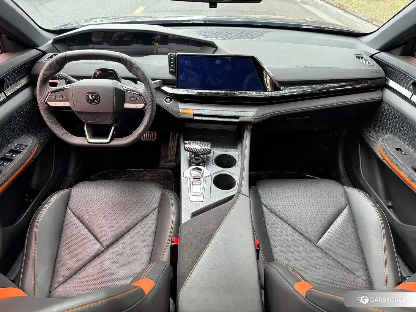Chang'an UNI-V 2022 Silver/gray из Китая, фото 2