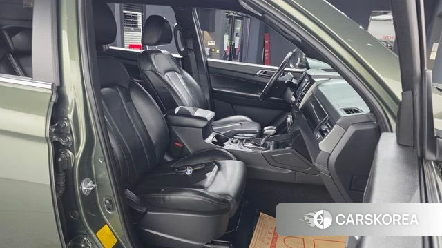 Ssangyong The New Rexton Sport 2022 Темно-зеленый из Кореи, фото 2