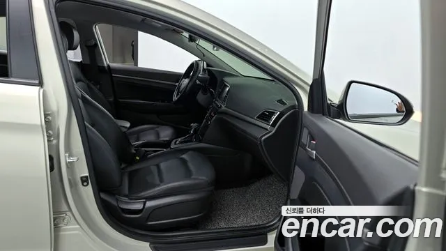 Hyundai Avante AD id 2213618 из Кореи 2