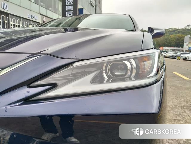 Lexus ES 2022 Синий из Китая, фото 2