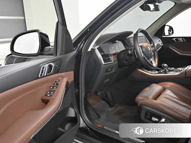 BMW X5 (G05) 2021 Черный из Кореи, фото 2