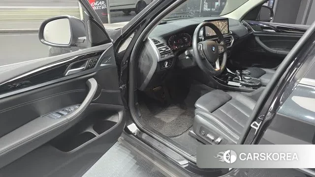 BMW X3 (G01) 2022 Черный из Кореи, фото 2