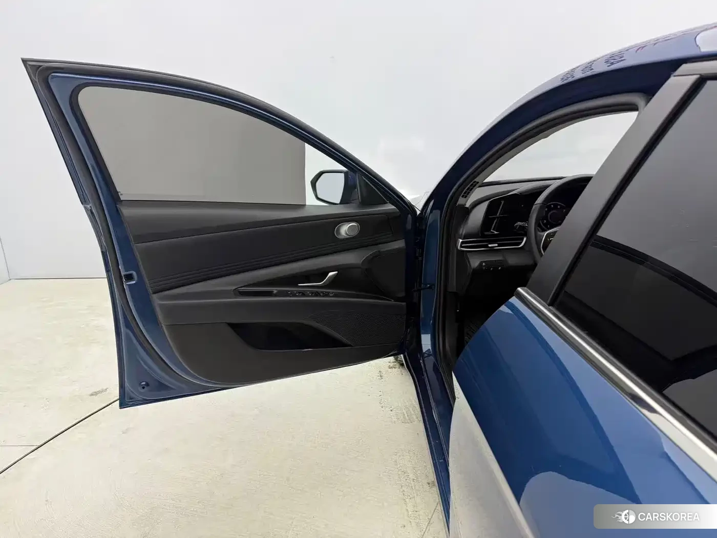 Hyundai Elantra 2023 Синий из Китая, фото 2