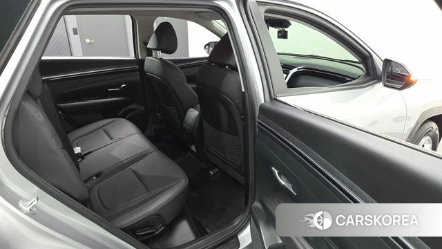 Hyundai Tucson (NX4) 2023 Серебряный из Кореи, фото 2