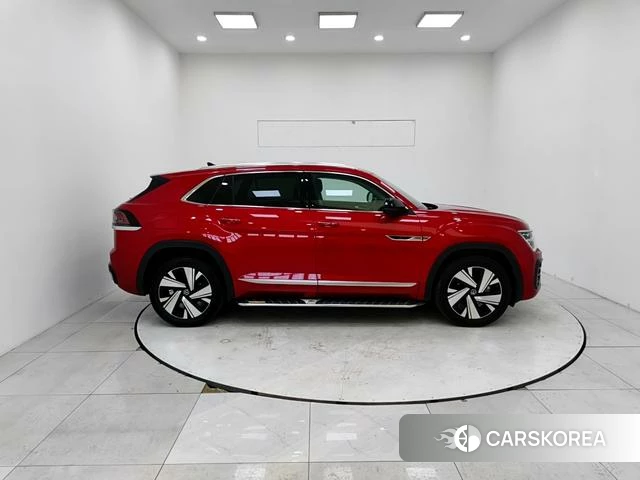 Volkswagen Tourang 2022 Красный из Китая, фото 2