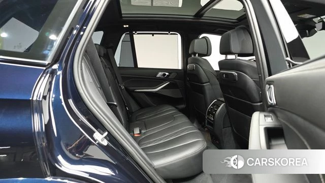 BMW X5 (G05) 2024 Черный из Кореи, фото 2